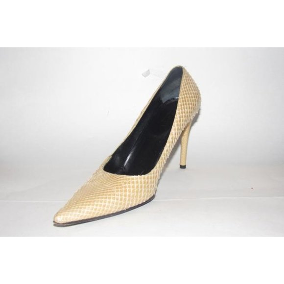 Gucci Champagne Colored Snakeskin Leather Pumps - Picture 2 of 12